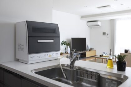 Máy rửa bát Nhật