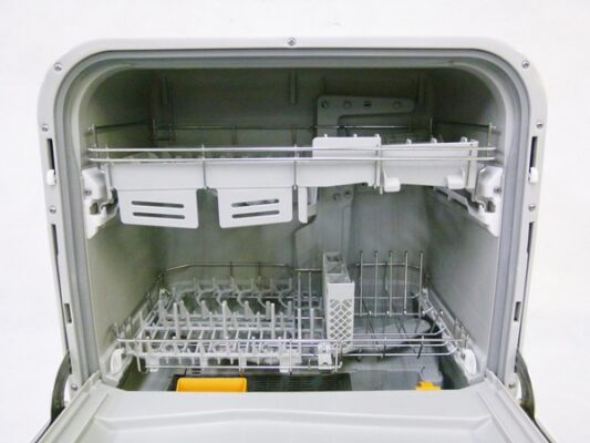 Máy rửa bát Panasonic NP-TM7 rửa nước nóng, sấy khô |10-2019 8 NP-TM7-3