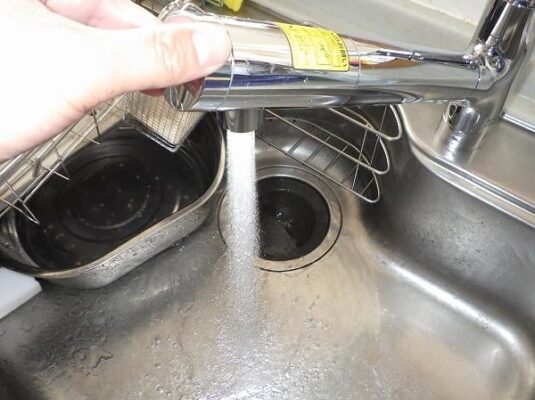 Vòi rửa nhà bếp TOTO TKS05308J kéo dài đầu vòi và lõi tiệt trùng 5 Nút vặn đầu vòi