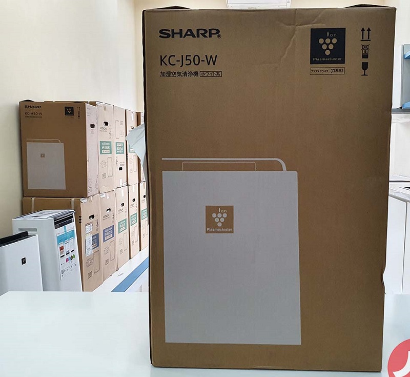 Lọc không khí Sharp KC-J50-W (H) lọc 35m2 có ion Plasma và bù ẩm | hangnhattoday.com