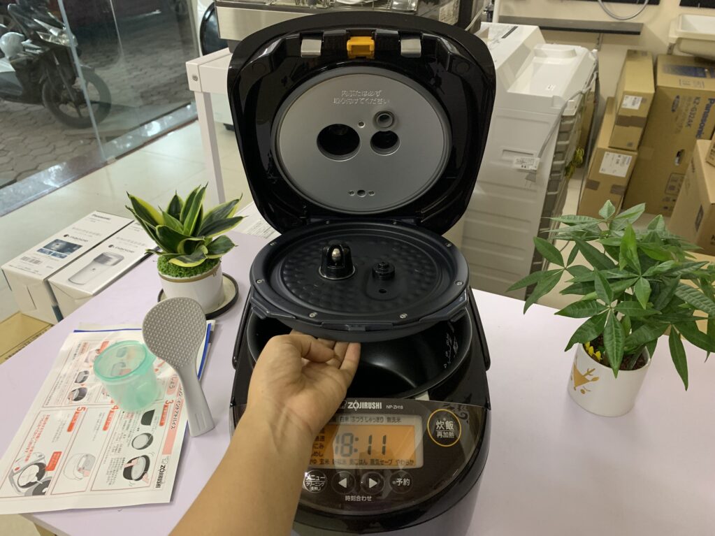Nồi cơm Zojirushi NP-ZH18-TD (1,8 lít) cao tần, áp suất sx 2021 3 Áp suất biến thiên