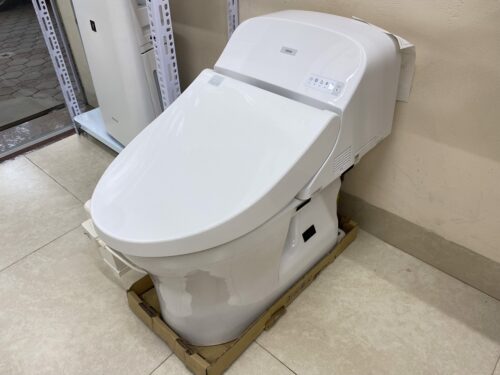 Bồn cầu nguyên khối Toto TCF9434/CS871BM đóng mở tự động, sưởi ấm 13 Bồn cầu nguyên khối Toto TCF9434/CS871BM đóng mở tự động, sưởi ấm - Ảnh 4