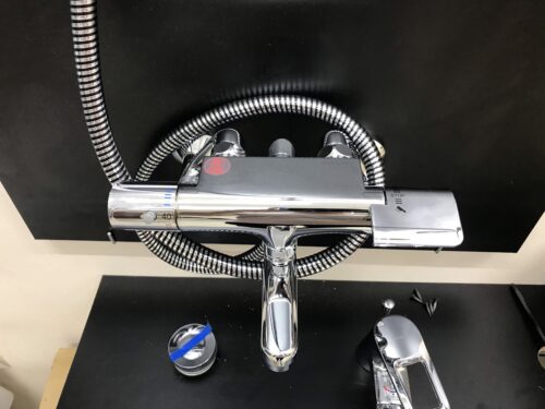 Sen tắm Kakudai SEI173 khống chế nhiệt, bát sen 3 chế độ 11 Sen tắm Kakudai SEI173 khống chế nhiệt, bát sen 3 chế độ - Ảnh 2