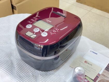 Nồi cơm Tiger JPH-B101 nấu cơm cháy, xoong gốm, 1 lít 19 Nồi cơm Tiger JPH-B101 nấu cơm cháy, xoong gốm, 1 lít | hangnhattoday.com
