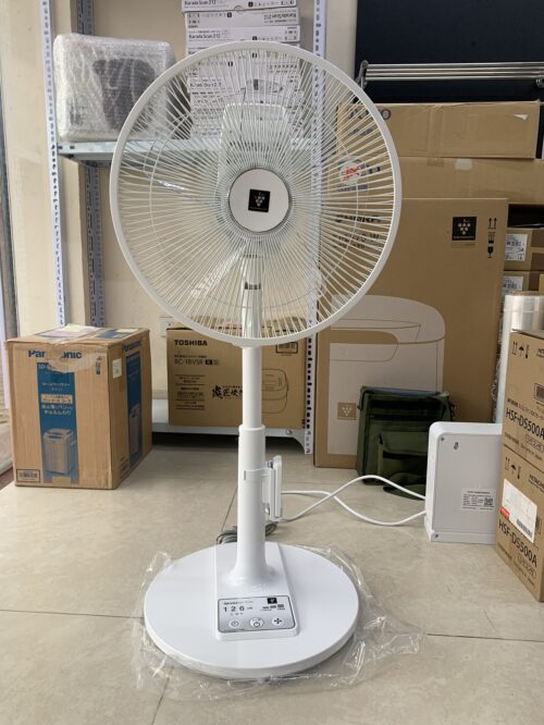 Quạt Sharp PJ-L3AS cao 84cm có phát ion Plasma khi hoạt động 11 Quạt Sharp PJ-L3AS cao 84cm có phát ion Plasma khi hoạt động - Ảnh 2