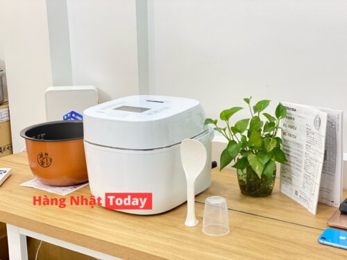 Nồi cơm điện Toshiba RC-18VSV (1,8 lít) Cao tần IH, áp suất, hút chân không 14 Nồi cơm điện Toshiba RC-10VSV-W (hình số 1)